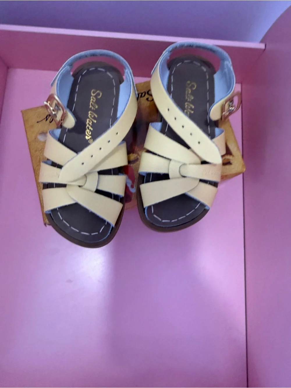 Salt Water Kids Yelow Leather Sandals with Buckle Closure